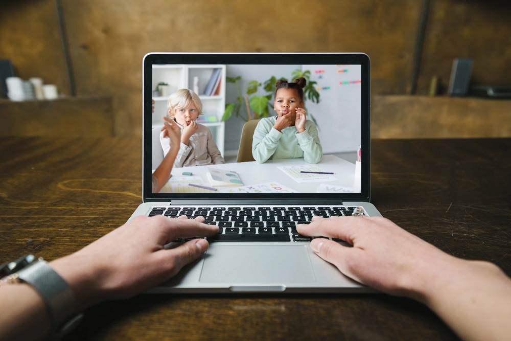 Online Counselling India by Dr Mamta Wagle Kakade for Mental Health
